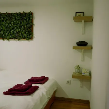 Spirit With Gallery * بودابست